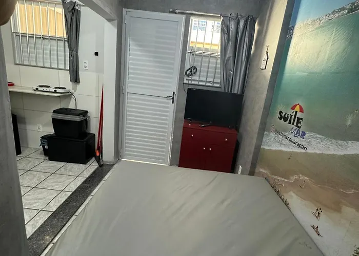 Suite Mar 210 - Economica E Compacta - Praia Do Morro - Predio Frente Mar Com Elevador, Atravessou A Avenida, Ja Esta Na Praia - Garagem - Internet