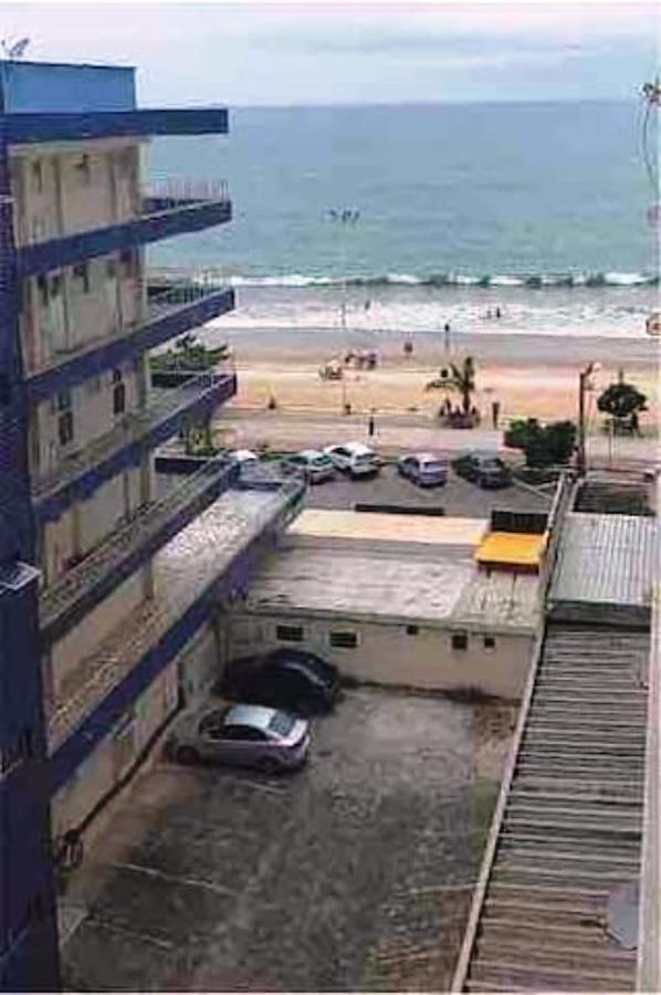 Apartment Mar: Beachfront Compact Economy With Elevator Guarapari